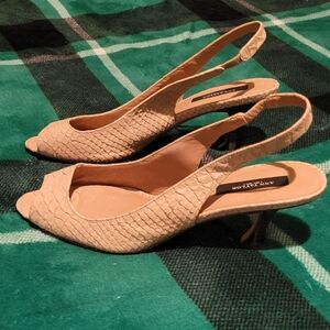 WOMENS ANN TAYLOR EST 1954 HEELS TAN SIZE 8.5